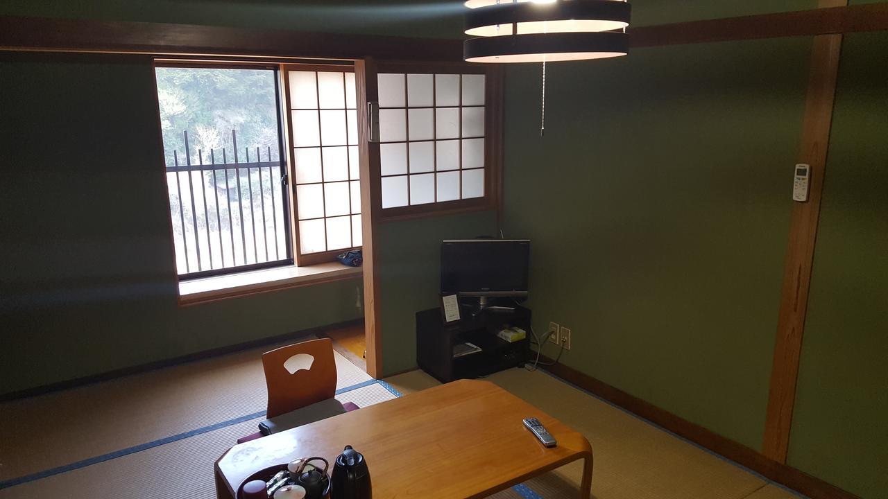 Ryokan Maruya Yufu Buitenkant foto